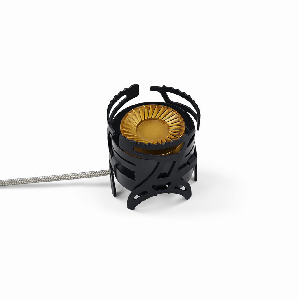 เตาแก๊สพกพา Trailtride กำลังไฟสูง 24,000 BTU - หัวเตาแบบวงแหวนคู่ทำจากทองเหลือง และดีไซน์กันลม - มาพร้อมอะแดปเตอร์แก๊สสำหรับใช้งานทั่วไป เหมาะสำหรับการตั้งแคมป์ในรถยนต์ การแบกเป้ และการเตรียมพร้อมสำหรับสถานการณ์ฉุกเฉิน